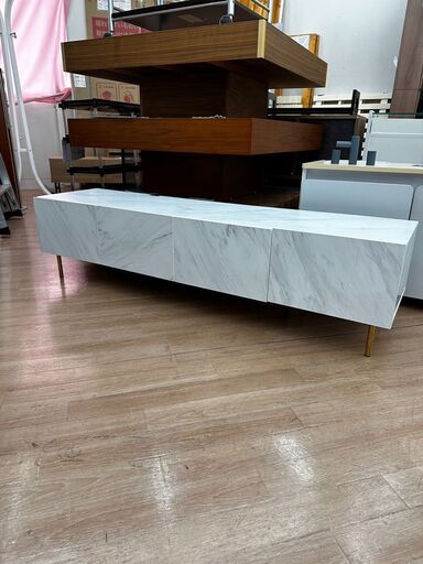 【展示品・未使用品】テレビ台 大理石柄 ローボード ゴールド脚 定価24,990円自社配送時代引き可※現金、クレジット、スマホ決済対応※