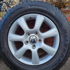 トゥアレグで使用１７インチ235ブリザック９部山４本純正ホイール