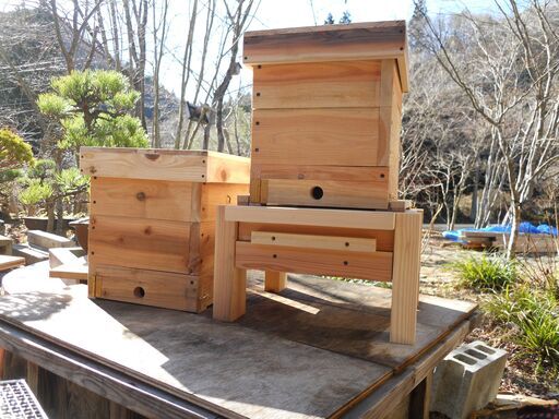 重箱巣箱台 ２台 ニホンミツバチ スムシ暑さスズメバチ対策 鉄製台