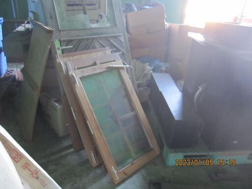 ログハウスで使用していた 木製の窓とドア ☆引取限定☆