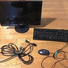 PCモニター、キーボード、マウス