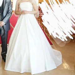 エンパイアウェディングドレス