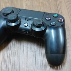PS4 純正＋HORI有線コントローラー中古品2個セット