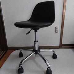 【調整中】キャスター付昇降式椅子　座面高さ40cm〜50cm