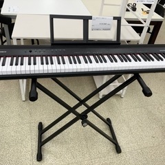 Roland  電子ピアノ（台付き）2020年  TJ477