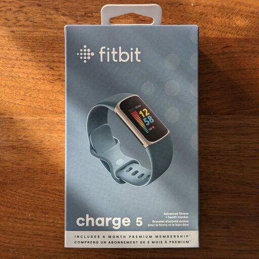 新品未開封Fitbit　Charge5ブルー（Suica対応・GPS搭載）