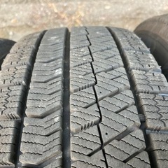 スタッドレスタイヤ　ホイールセット VRX2 175/65r15