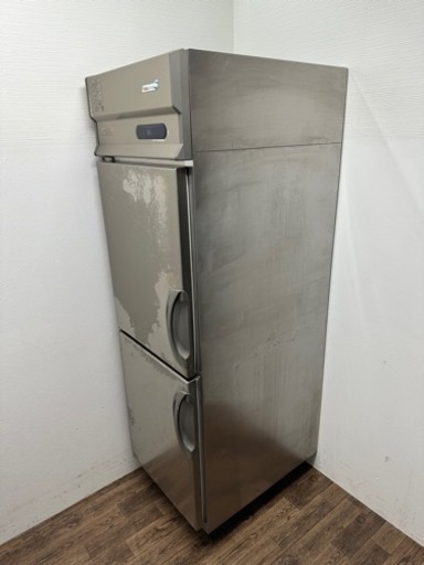 フクシマ 業務用 縦型２面冷蔵庫 ５０４L 店舗 厨房 URD-060RM