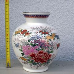 伝統工芸品らしい　広州花瓶