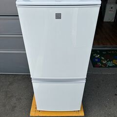 冷蔵庫 シャープ SJ-14E5 2018年 137L れいぞうこ キッチン家電【3ヶ月保証★送料に設置込】?自社配送時?代引き可?※現金、クレジット、スマホ決済対応※