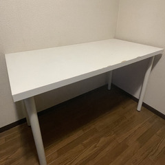 白いテーブル（無料）