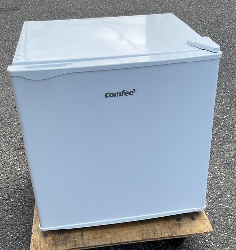 【RKGRE-052】特価！Comfee 1ドア冷蔵庫 45L RCD45WH/E 中古品 2022年製 当社より近隣無料配達！