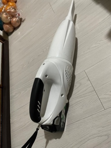 HIKOKI掃除機　36V 18Vバッテリー付き　格安