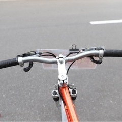 カッコいいスポーツ車ーオレンジ