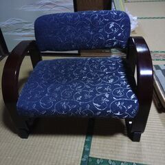 昭和レトロ　座椅子　2台　脇息　2個　お譲りします。