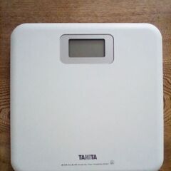タニタ　体重計　HD-661