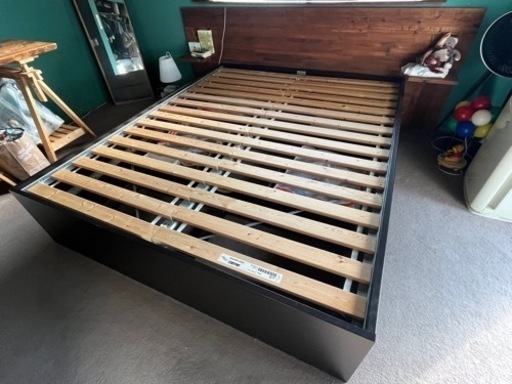 IKEA イケア　ベッドフレーム　クイーンサイズ