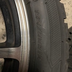 スタッドレス　16インチ　アルミホイール付き