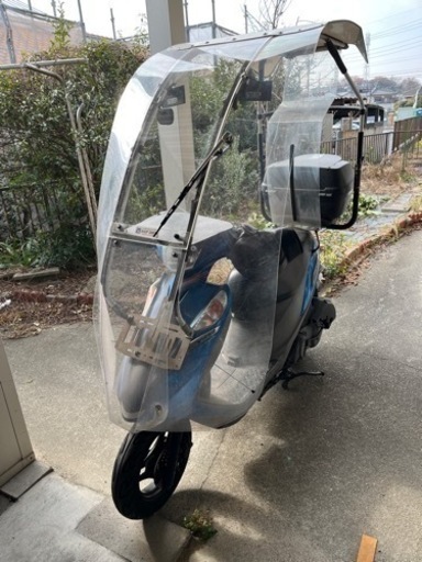 少し値下げしました！雨の日も乗れます〜屋根付きアドレスv125gです。