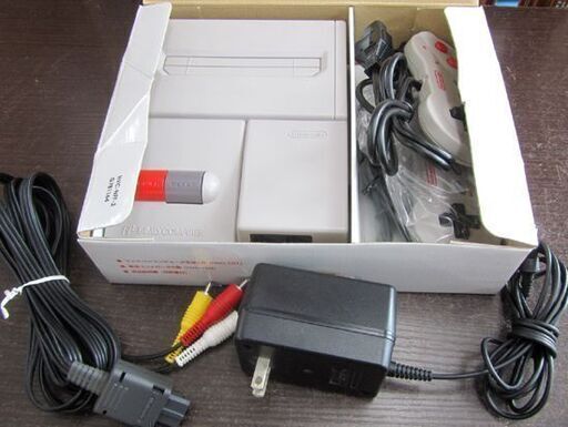 任天堂 ファミリーコンピュータ AV仕様 HVC-NFF AVケーブル&AC 任天堂 ファミリーコンピュータ AV仕様 HVC-NFF AVケーブル&AC