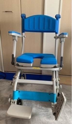 シャワーキャリー　浴室介護