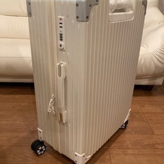 新品未使用スーツケース/Mサイズ