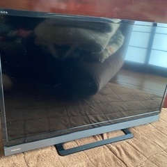 東芝REGZA 32型　液晶テレビ