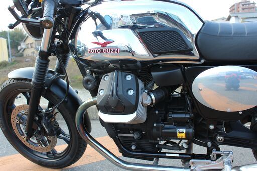 ＭＯＴＯ　ＧＵＺＺＩ Ｖ７IIストーン カスタム  モトグッチ