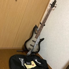 Ibanez ベースギター(スタンド・カバー・ベルト・付属品付）