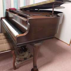 ヤマハ　グランドピアノ　C2チッペンデール　希少機種