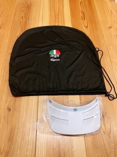 agv 赤ヘルメット　Mサイズ新品　未使用