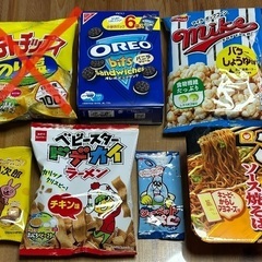 【未開封品】お菓子とカップ麺　セット