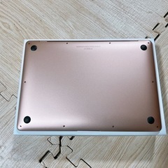 ほぼ新品 付属品未使用 MacBook Air 2020 M1 256GB 美品 【全国配送 