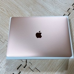 ほぼ新品 付属品未使用 MacBook Air 2020 M1 256GB 美品 【全国配送 