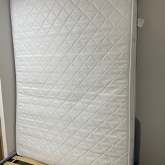 ダブルベッド(使用頻度はかなり少ないです！) お得です！