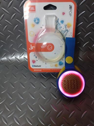 JBL JR POP Bluetoothスピーカー IPX7防水/ポータブル/　ライトリング搭載 人気のブルー\n\n