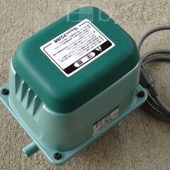 テクノ高槻 HP-150　浄化槽ブロアー　エアポンプ 電動ポンプ　中古・美品