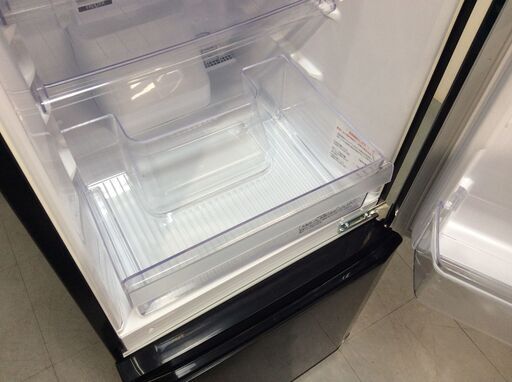 (2/4受渡済)JT6005【MITSUBISHI/三菱 2ドア冷蔵庫】美品 2017年製 MR-P15A-B 家電 キッチン 冷蔵冷凍庫 右開き 146L