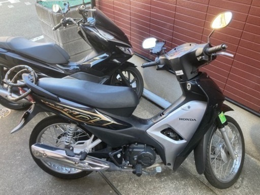 ホンダwave α110 海外版カブ　ウーバー、配達向き