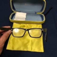 GUCCI   メガネ　　15000円