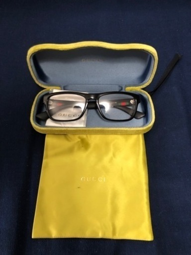 GUCCI   メガネ　　15000円