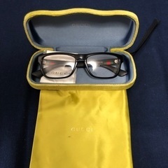 GUCCI   メガネ　　15000円