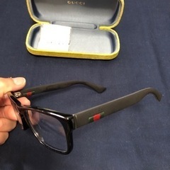 GUCCI   メガネ　　15000円