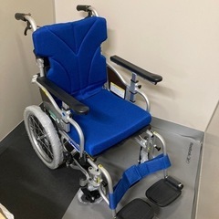 介助式車椅子　肘上げ機能有　カワムラ　最上クラス