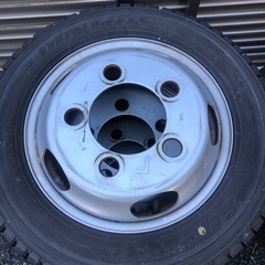 トヨタ　トラック　ダイナ　スタッドレスタイヤ　6本