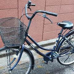 紺色の自転車