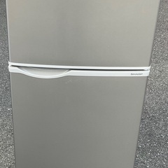 【RKGRE-054】特価！シャープ/128L 2ドア冷凍冷蔵庫/SJ-H13E-S/中古品/2020年製/当社より近隣無料配達！ RKGRE-054】特価！シャープ/128L 2ドア冷凍冷蔵庫/SJ-H13E-S/中古品/2020年