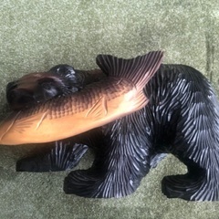 北海道　熊の木彫り置物