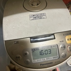 炊飯器　Panasonic SR-HS102