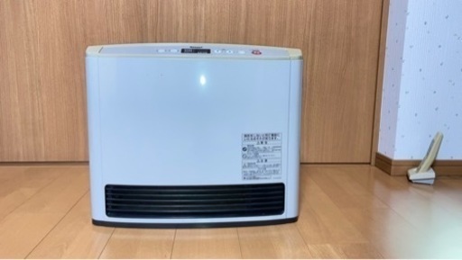 ガスファンヒーター 値段交渉応じます【本体型番：RC-E5801E】